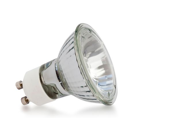 Brits banned from buying halogen lightbulbs with average cost £100 to replace them You don't need to replace your bulbs by the deadline