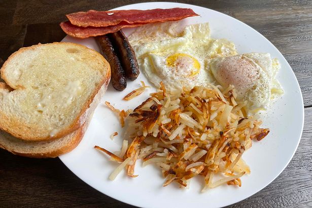 Brits react to 'full American breakfast' – and some say they're 'offended' by dish Eggs, hash browns, toast, bacon