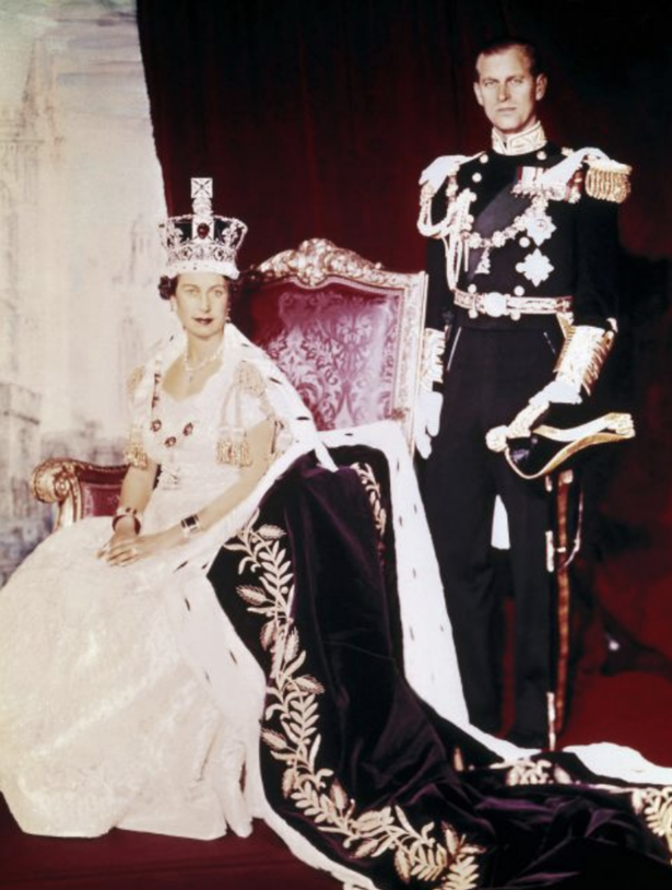 शाही प्रशंसक टिप्पणी कर रहे थे कि युवा राजकुमार फिलिप कितने तेजतर्रार थे