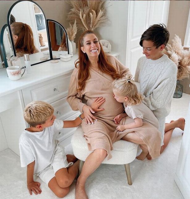 Stacey Solomon fans ‘convinced’ she’s given birth after she vanishes from social media The star said she hoped her fourth labour would be easy