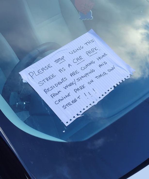 Sisters raging after finding note 'stuck on Range Rovers with silicone and glue' Ellie Newman and her sister Jordana Timeyin