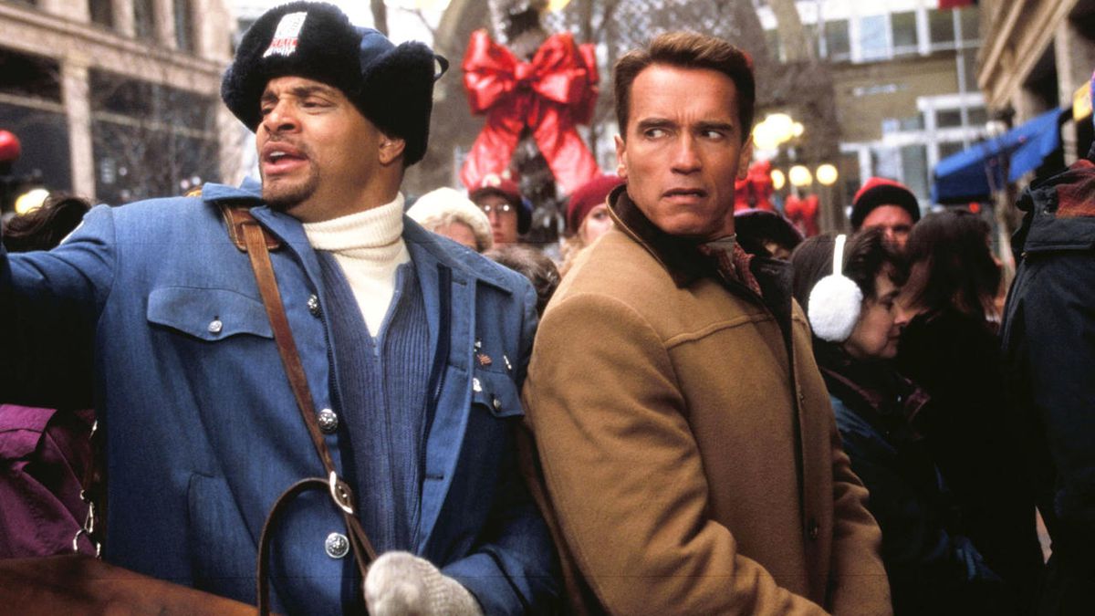 Sinbad and Arnold Schwarzenegger in Jingle All The Way.